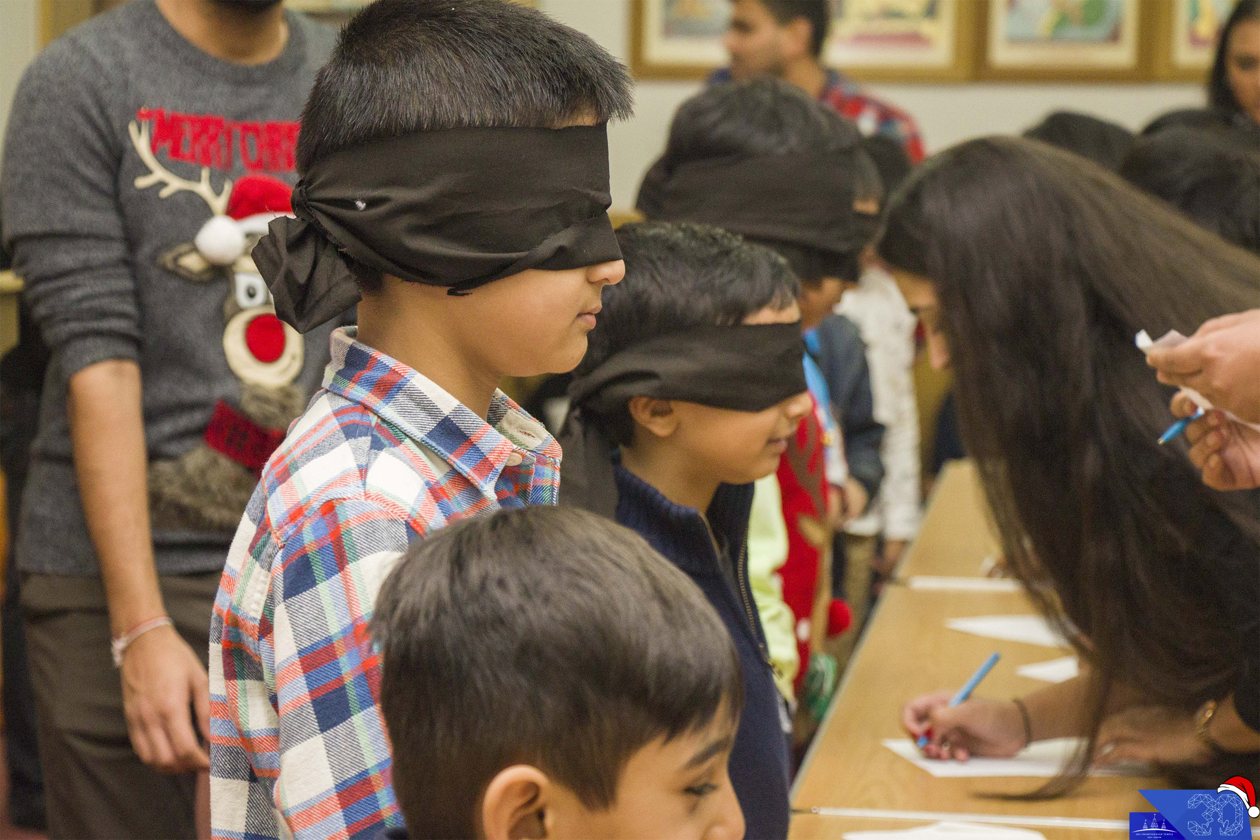 ©1987-2017 SKS Swaminarayan Temple East London